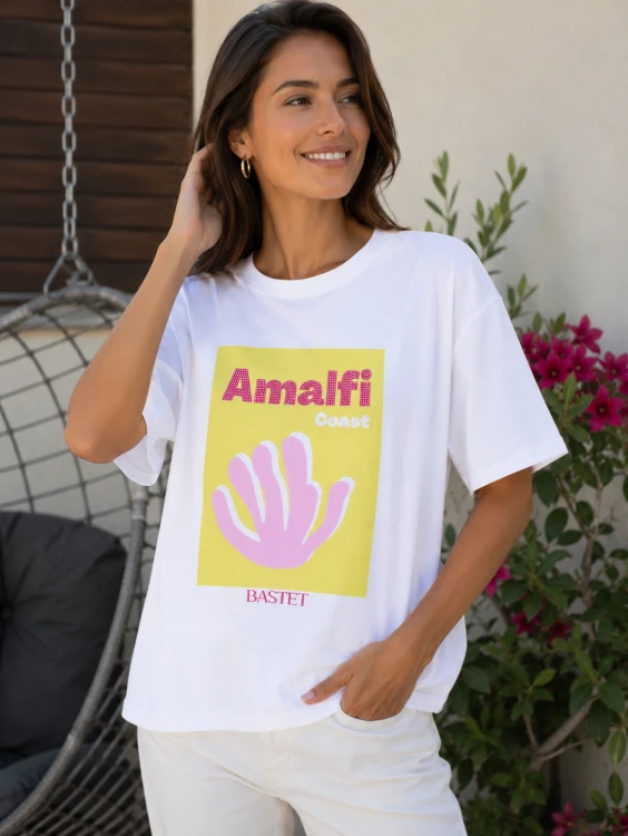 T-SHIRT-BIALY-AMALFI-ZE-Z-SREBRNYMI-ELEMENTAMI-BASTET.png