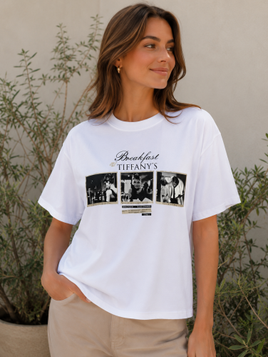 T-SHIRT-Z-NADRUKIEM-BREAKFAST-TIFFANYS-MADAME-SUE-BIALY.png