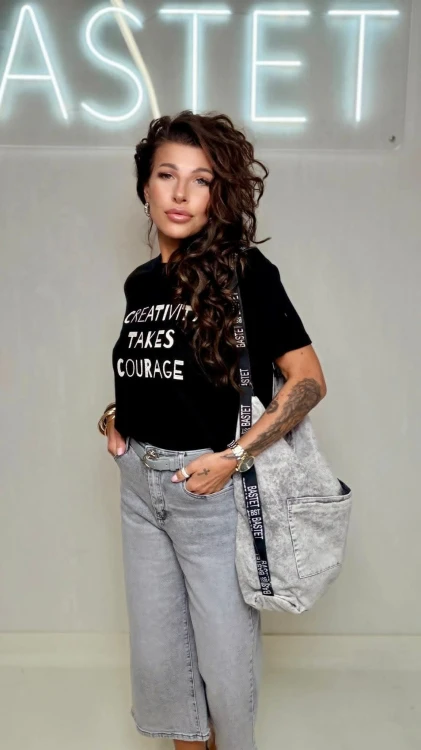 T-SHIRT-PREMIUM-Z-HAFTOWANYM-NAPISEM-BASTET-CZARNY-2 — kopia.jpeg