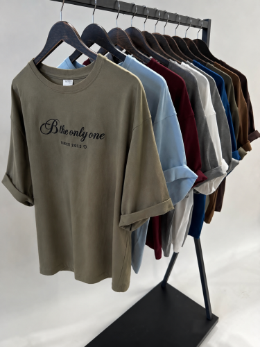 T-SHIRT-Z-WYSZYWANYM-NAPISEM-BY-O-LA-LA-OLIVE-EUKALIPTUS-1.jpeg
