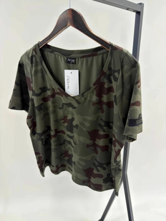 T-SHIRT-Z NASZYWKA-B-THE-ONLY-ONE-BY-O-LA-LA-MORO-1.jpg