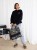 bluza-dresowa-z-kapturem-z-literka-b-by-o-la-la-czarna-2.jpg