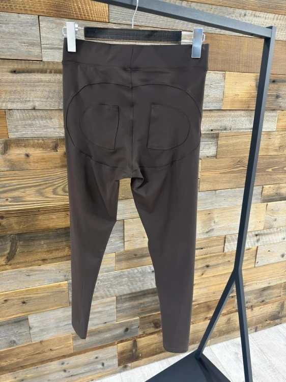 LEGGINSY-PUSH-UP-OCIEPLANE-BY-O-LA-LA-ESPRESSO-CZEKOLADA-BRAZOWE-2.jpeg