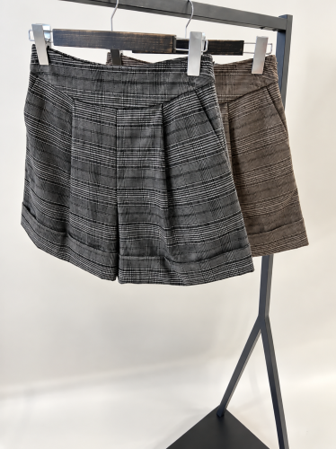 spodenki-szorty-w-krate-by-o-la-la-smoke-grey-szare-1.png