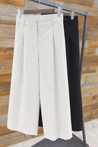 spodnie-drelichowe-z-zakladkami-by-o-la-la-biale-off-white.jpeg