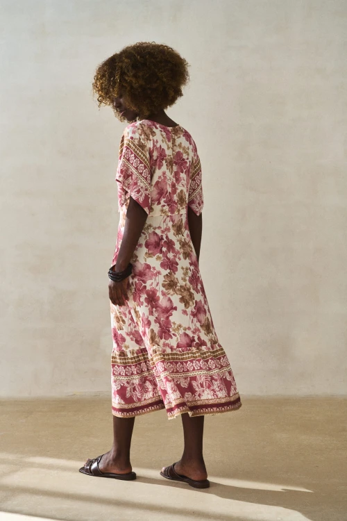 sukienka-codzienna-marta-ANTIQUE-PINK-regular-fit-w-kwiaty-blue-shadow-3.webp