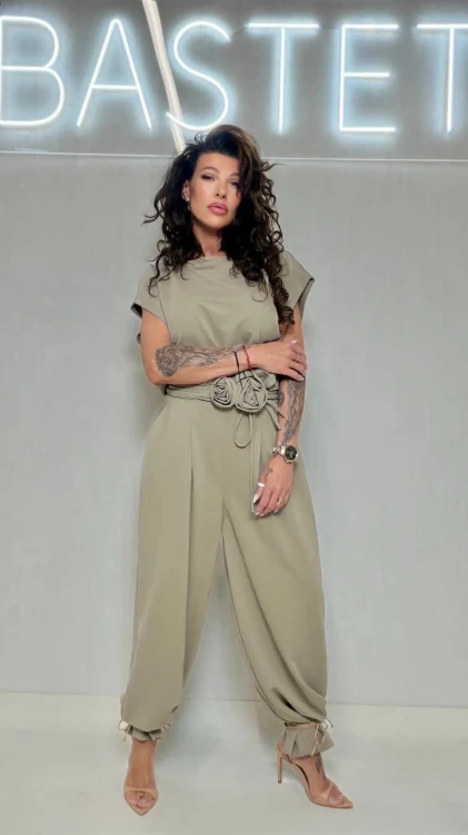 KOMPLET-Z-ROZA-BASTET-KHAKI-1.jpeg