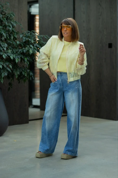 spopdnie-damskie-z-szeroka-nagawka-jasny-jeans-bastet-3.jpeg